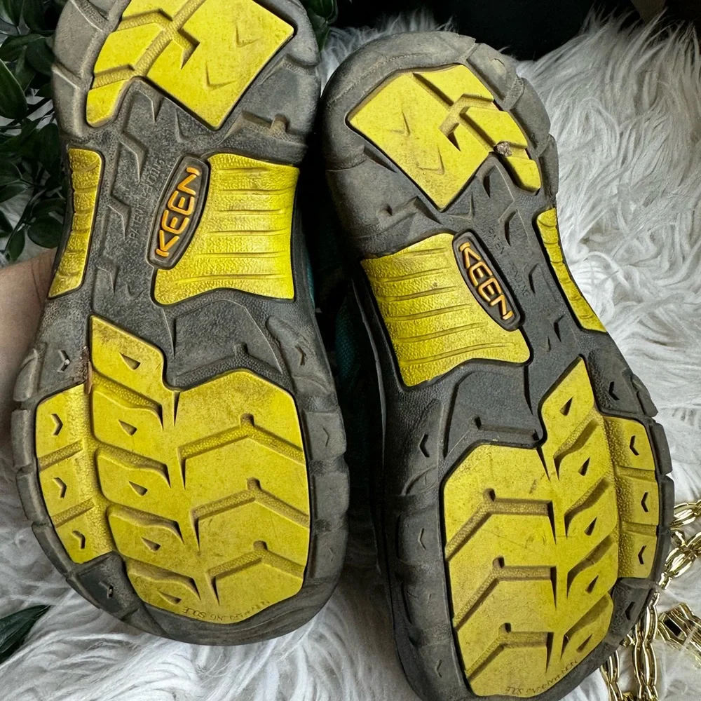 Kids Teal Keen Outdoor Sandals